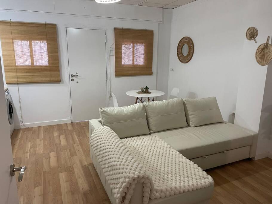 Acogedor Apartamento. Appartement *
